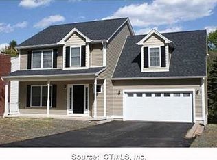 46 Gould Ln, Branford, CT 06405