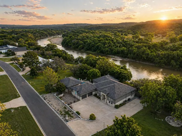 9704 Ravenswood Rd, Granbury, TX 76049
