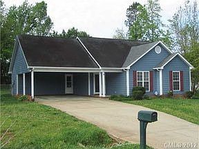 1st image of 106 Cypress Dr