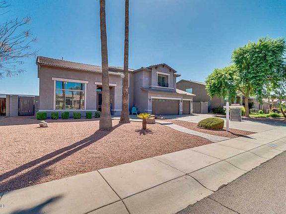 3rd image of 2745 E Carla Vista Dr