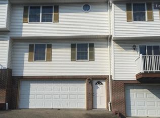 1340 Headlee Ave APT 11, Morgantown, WV 26505