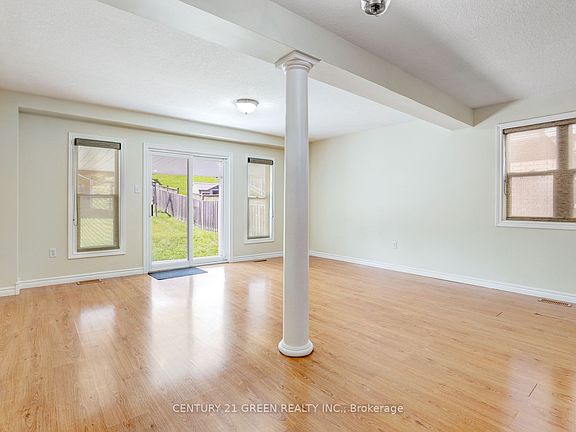 5th image of 469 Activa Ave
