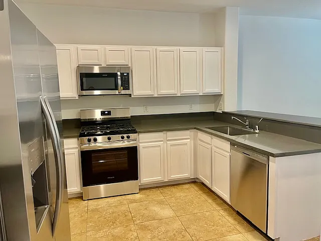 6700 Prairie Dusk Dr — Photo 2