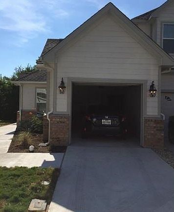 2nd image of 12200 Abbey Glen Ln