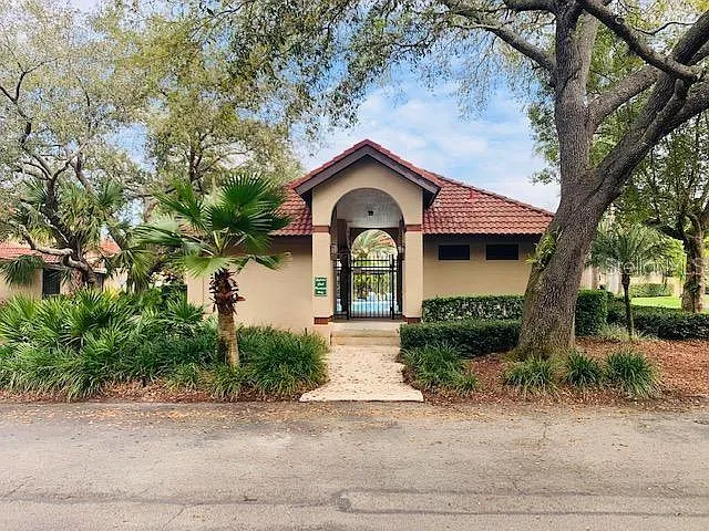 498 Club Dr — Photo 25