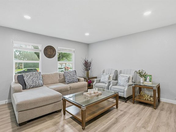 2nd image of 5638 Simsdale St