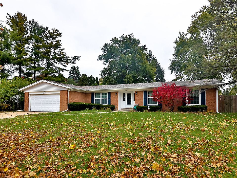2nd image of 5974 Clarendon Dr