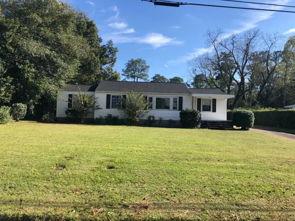 106 Tucwal St, Thomasville, GA 31792