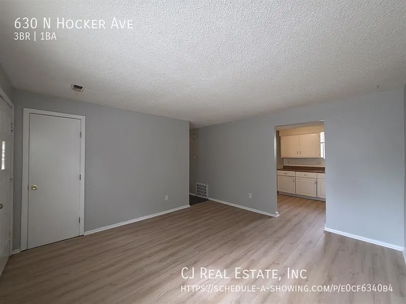 3 bed, 864 sqft, $1,195 — Photo 3