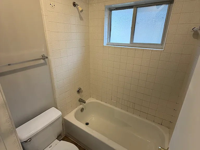 1519 Windmill Ln — Photo 11