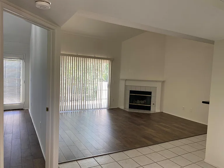 24111 W Del Monte Dr — Photo 14