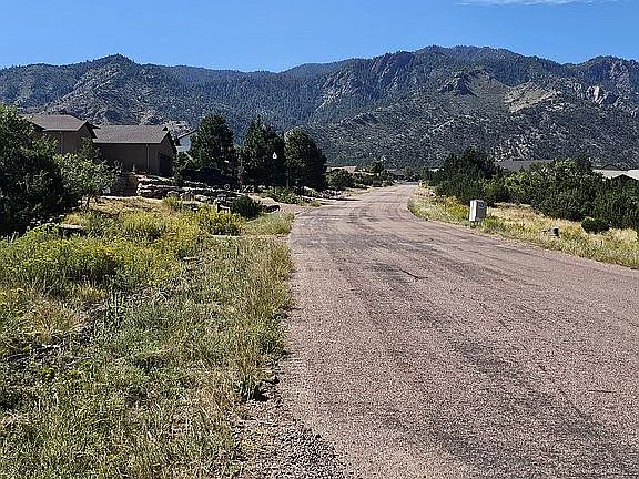 South view from driveway.
