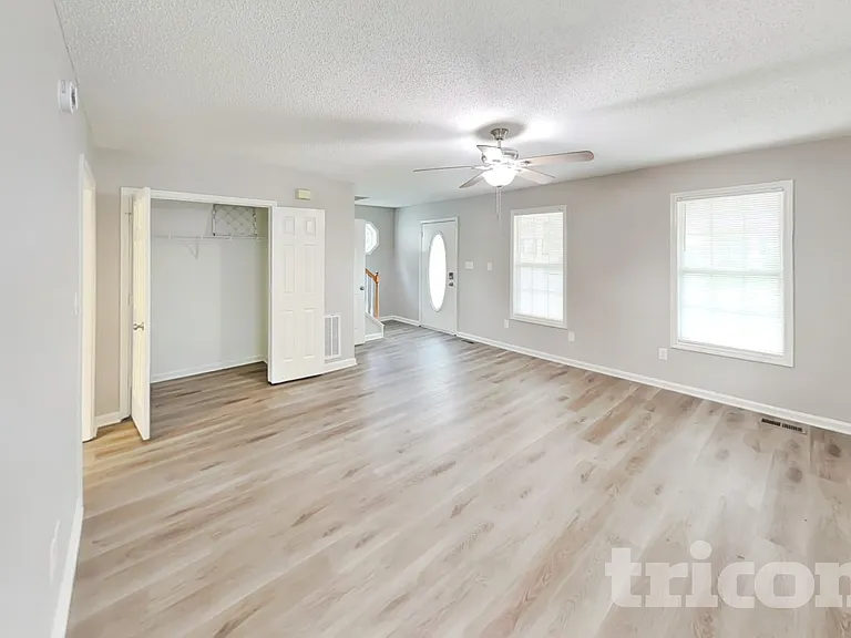 1070 Piney Church Rd — Photo 2