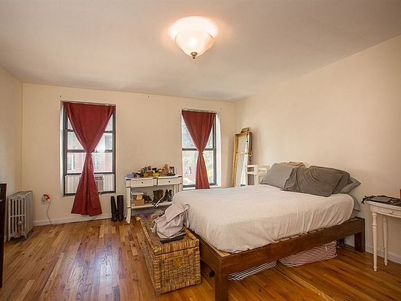2nd image of 680 Washington Ave APT 4