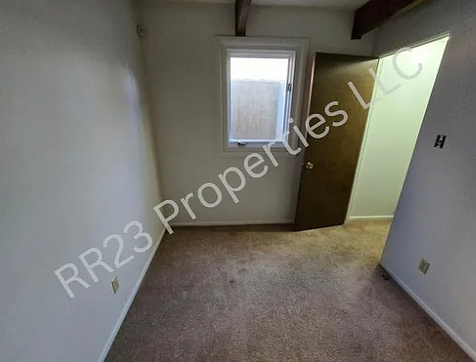 110 Star Ln — Photo 9