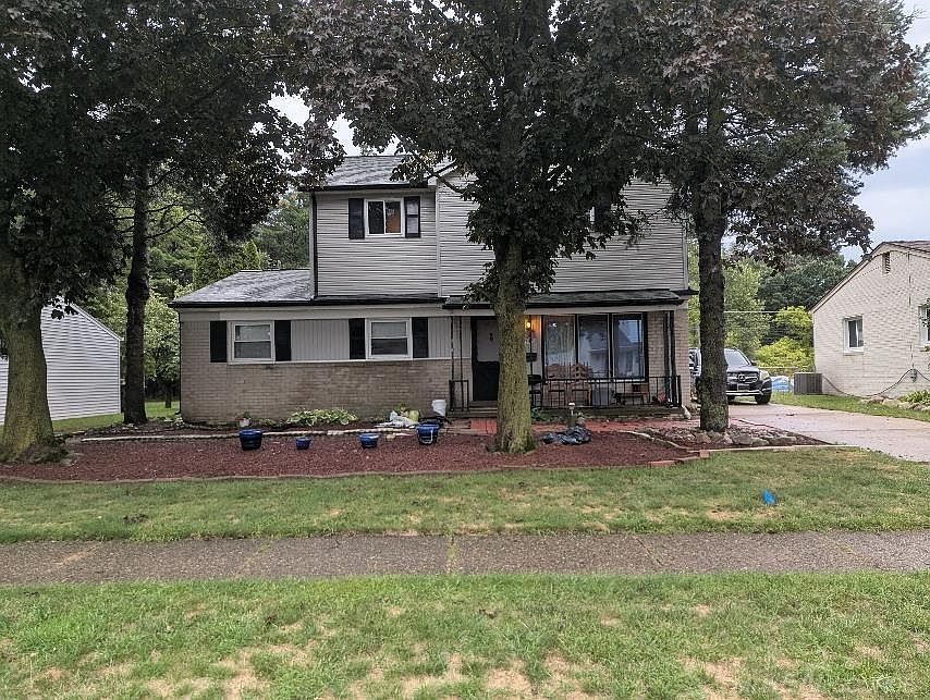 1st image of 47546 Roland St
