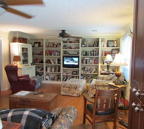 2nd image of 809 McLemore Dr