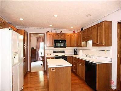 5th image of 6653 Juliet Dr