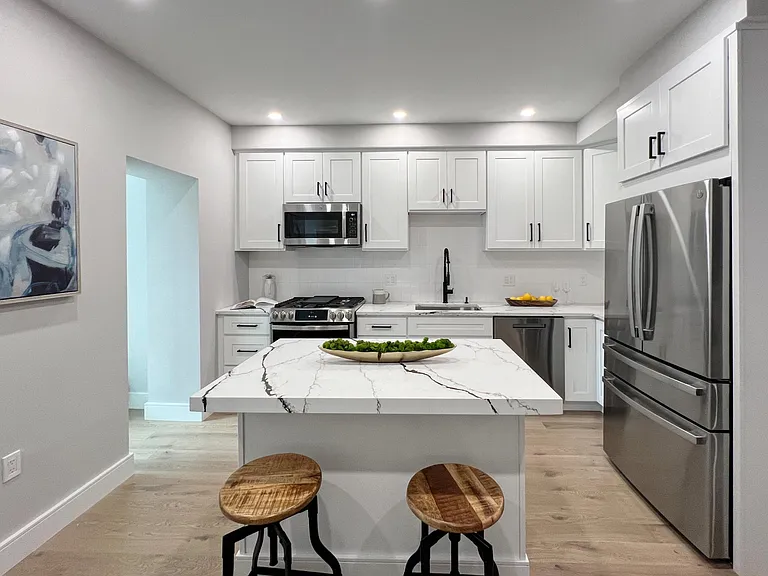 169 Maverick St #1 — Photo 2