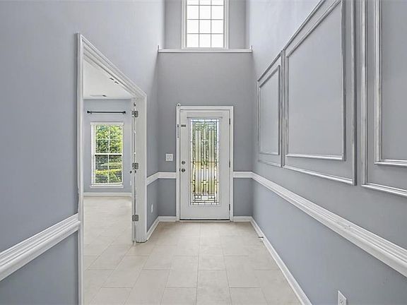 3rd image of 6810 Rocking Horse Ln