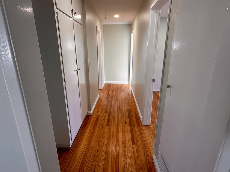 230 Stevens Ave — Photo 8