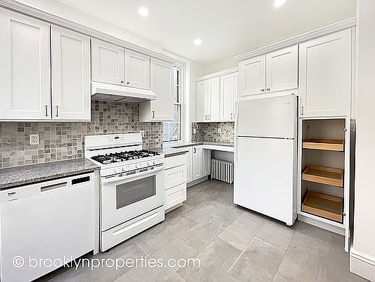 5th image of 546 10th St #2