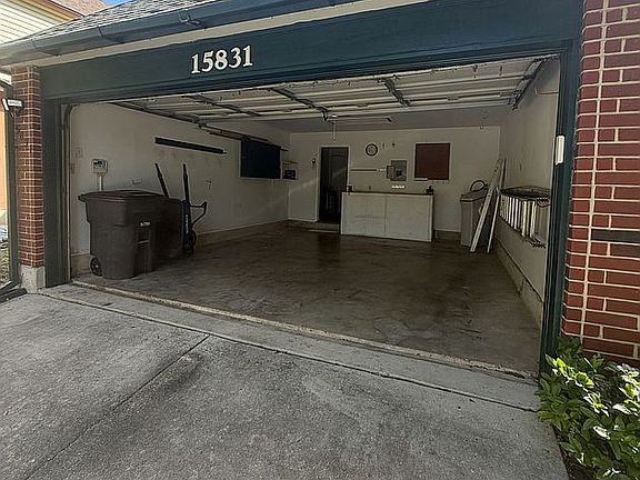 2-car garage, water softener