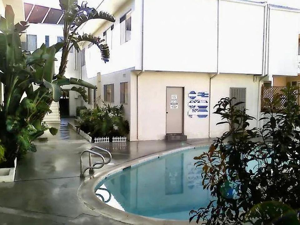 1st image of 808 Glenway Dr