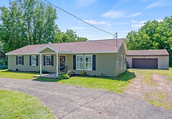 2nd image of 31 Franklin Ave