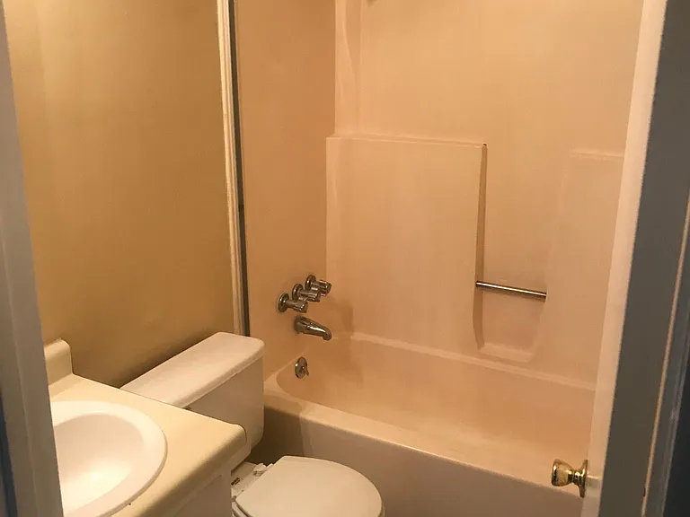 4614 Forest Ridge Dr — Photo 16