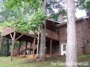 11 Tracy Ln, Weaverville, NC 28787