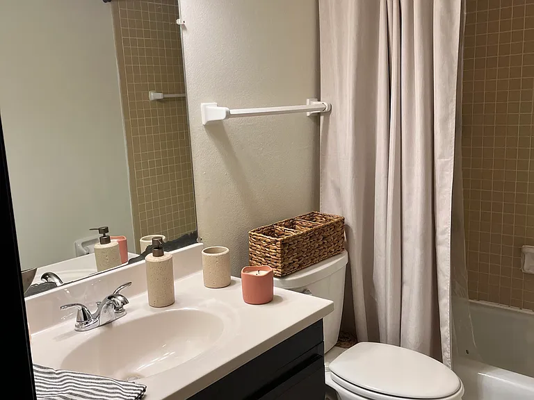 650 E Lincoln Ave — Photo 19