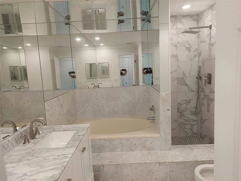 255 S Poinciana Dr #605 — Photo 33