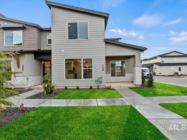 744 S Calhoun Ln, Star, ID 83669