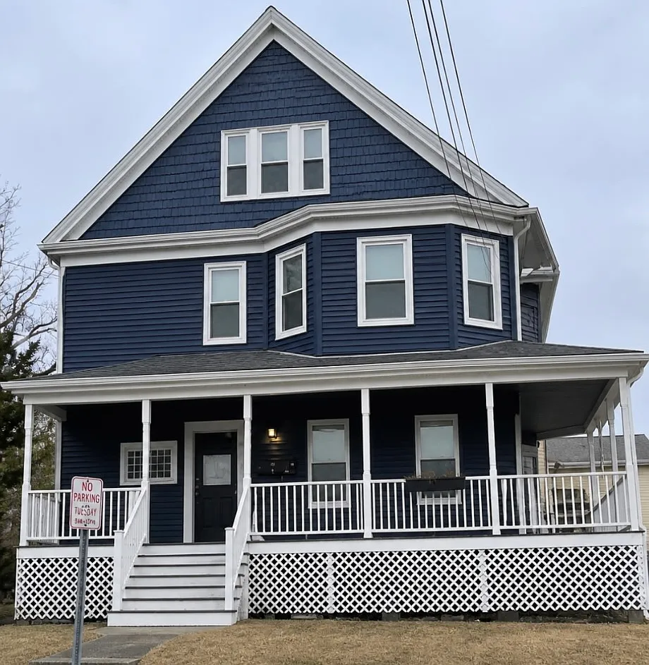 2 bed, 900 sqft, $2,200 — Photo 1