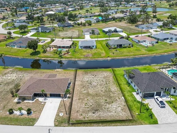 168 Mark Twain Ln #284, Rotonda West, FL 33947