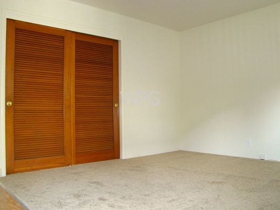 3rd image of 808 Opal Dr APT 5