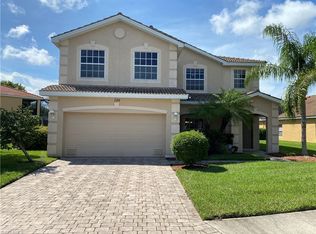 2268 Cape Heather Cir, Cape Coral, FL 33991