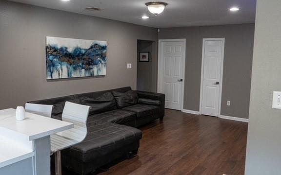 5th image of 7540 Edward St
