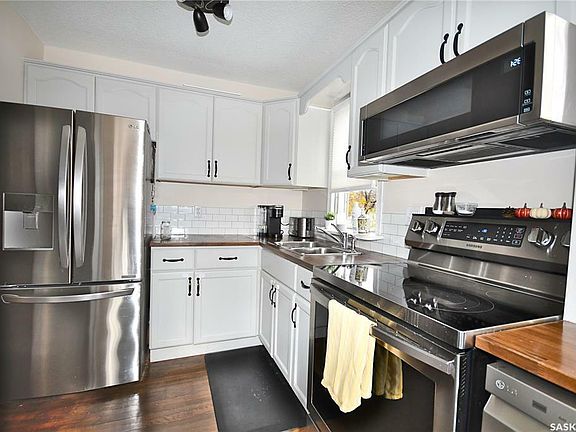 4th image of 500 20th St E