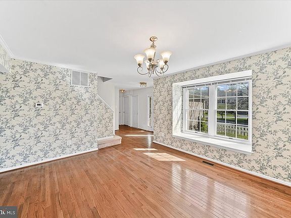 5th image of 506 Dunbarton Ct