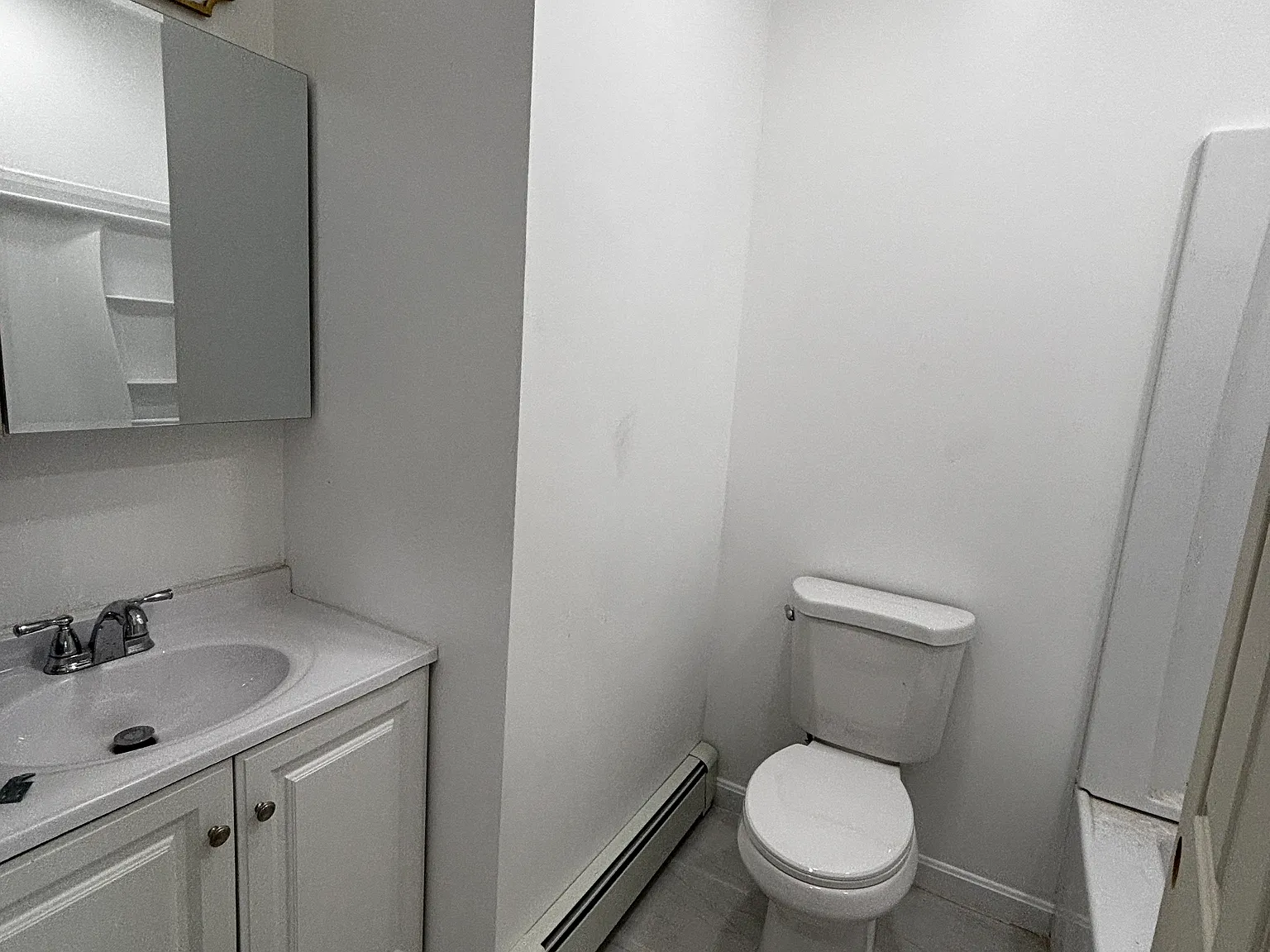 1 bed, 400 sqft, $1,800 — Photo 3