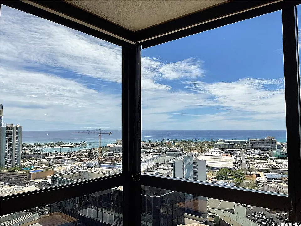 2 bed, 775 sqft, $3,100 — Photo 2