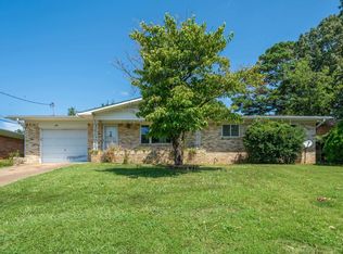 106 Dahlia St, Hot Springs, AR 71913