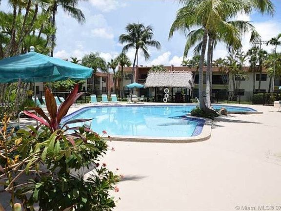 2nd image of 8287 SW 128th St APT 205