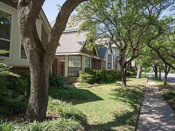 2nd image of 9109 Saddlehorn Dr