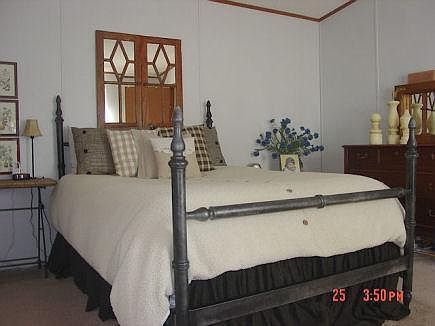 4th image of 2439 Glenwood Dr