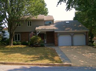 109 Birch Knoll Rd, Wilmington, DE 19810