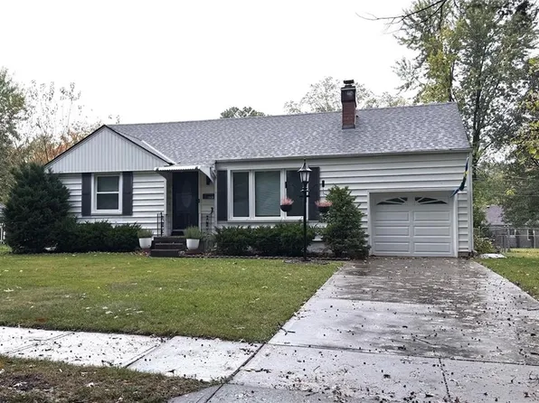 5308 W 72nd St, Prairie Village, KS 66208