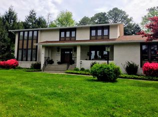 111 Greenview Dr, Indiana, PA 15701